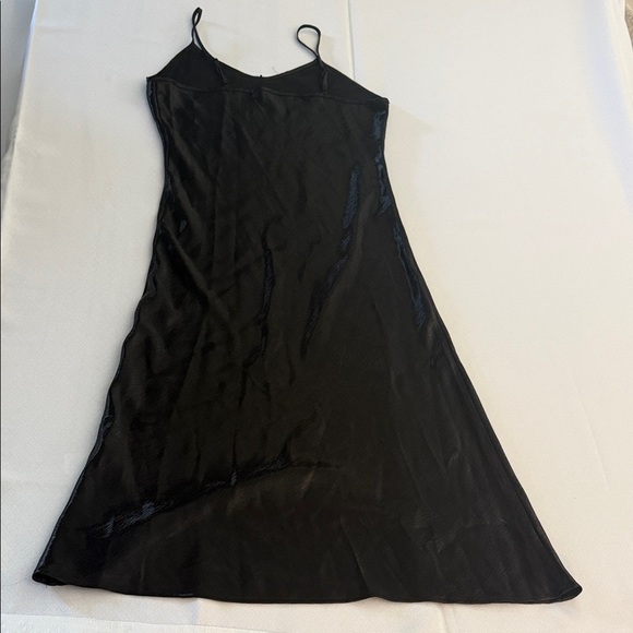 Joe Fresh Black Satin Chemise. Midi. Size L - Picture 5 of 7